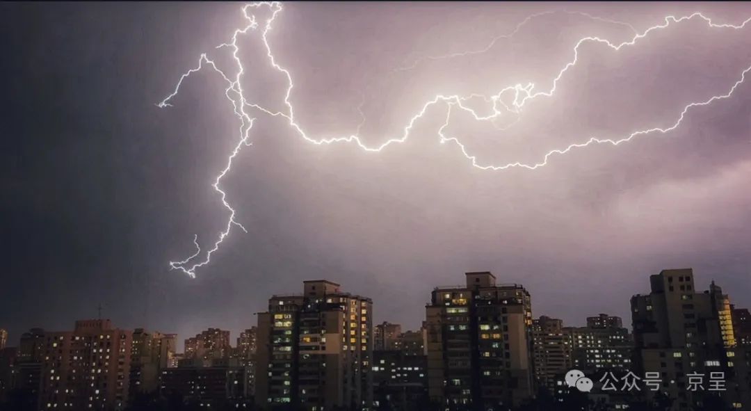 北京雷雨过境，25张闪电照片无比震撼！ 第 14 张