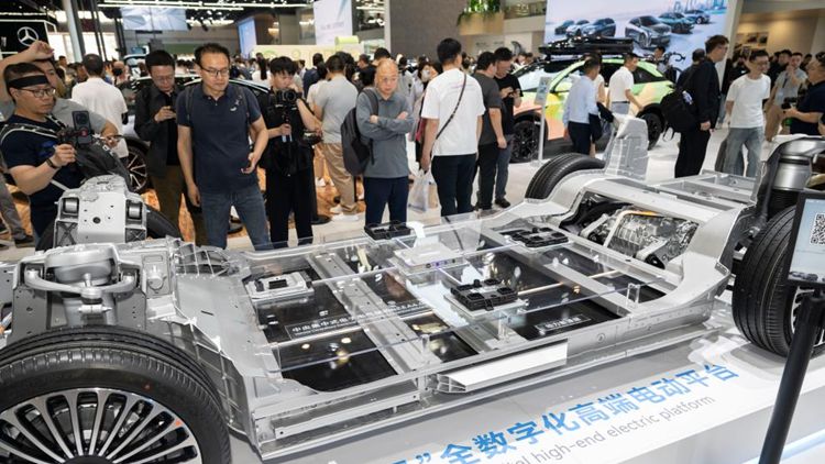 从车展“C位”变迁史看中国汽车品牌影响力 第 2 张