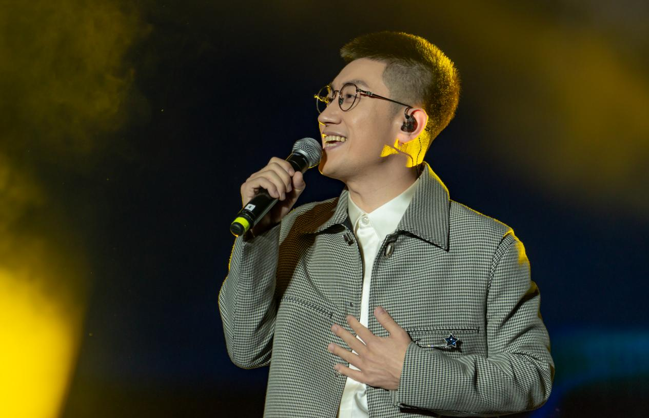 金奖之夜，甲等十八酒坊金奖明星演唱会唐山站火热开唱 第 7 张