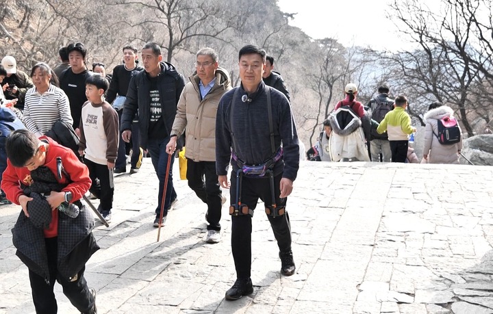 从助力登山到服务生活 养老机器人规模化应用还有多远 第 1 张