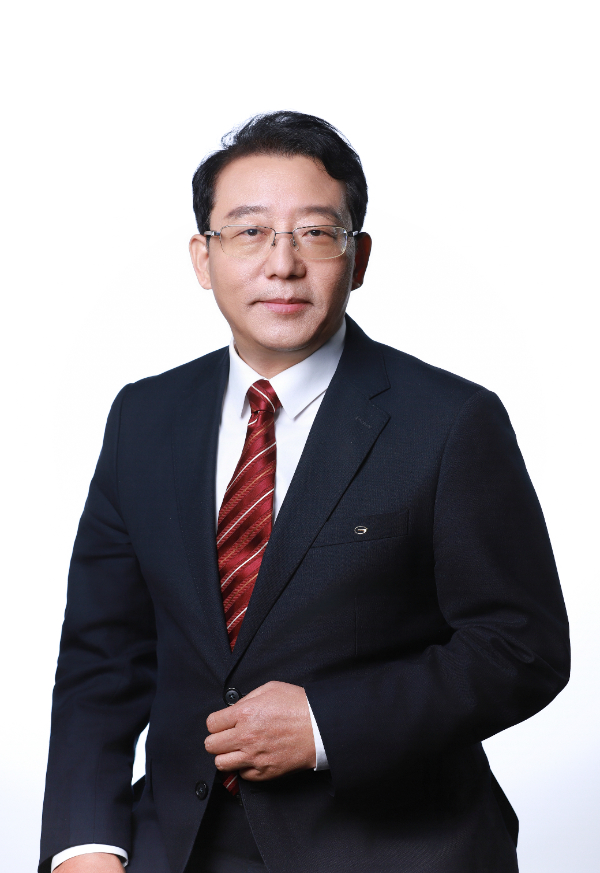 全国人大代表冯兴亚：聚焦发展新质生产力 助力新能源汽车产业可持续发展 第 1 张
