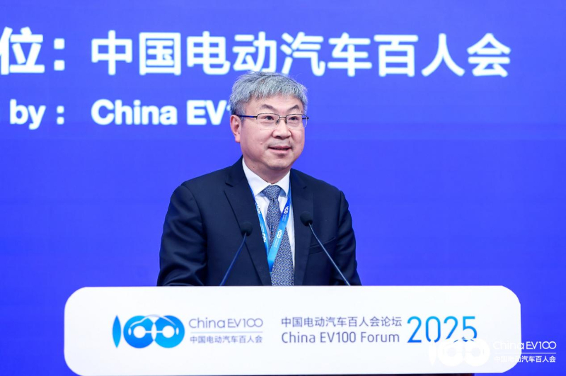 奇瑞集团董事长尹同跃：用技术创新开路，在电动化、智能化方面奋勇前进 第 1 张