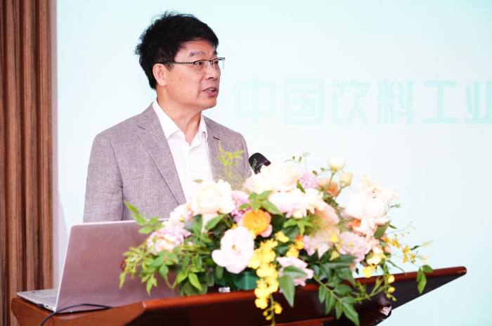 中国饮料工业协会公共事务与文化建设工作委员会成立会议暨中国饮料行业致敬退役军人关爱行动在沪启动 第 2 张