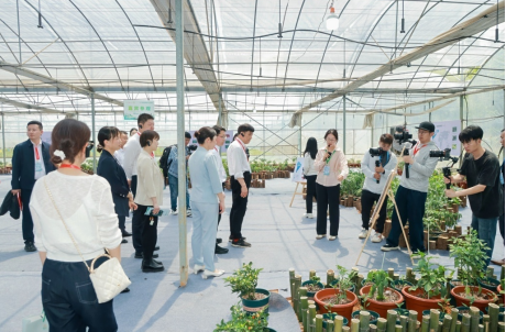 “辣”动湖南 “椒”香世界 2025首届中国（湘阴）辣椒美食荟“火辣”开幕 第 4 张