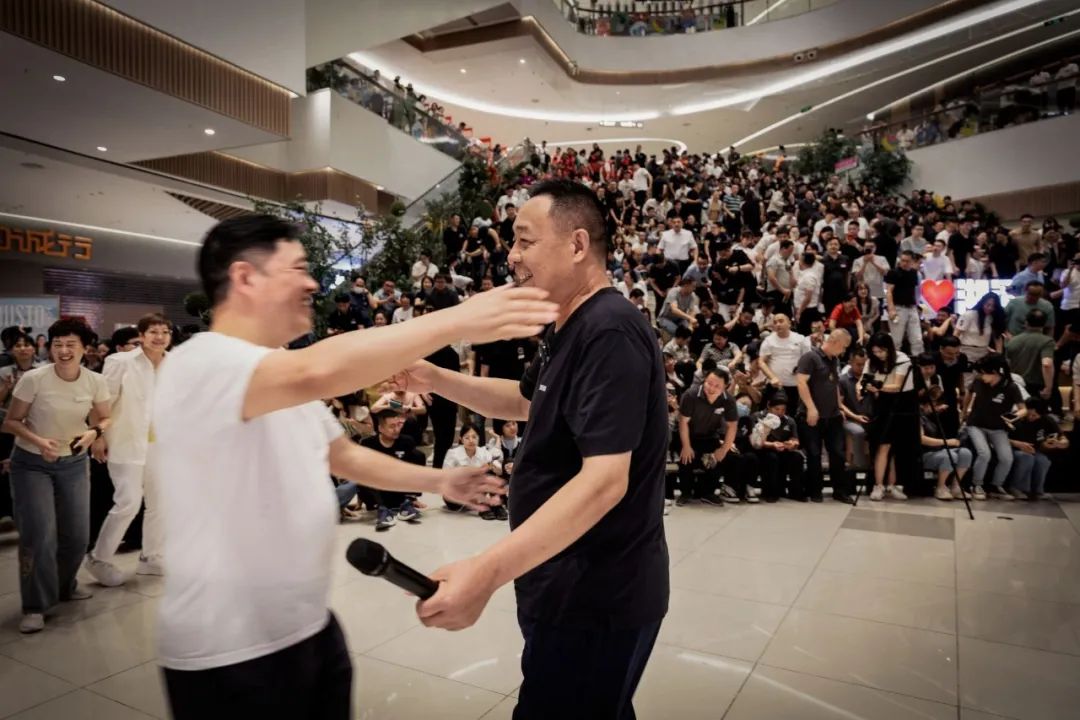 胖东来创始人：首先要活成一个真的人 第 6 张