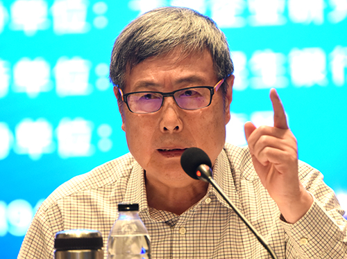 黄孟复：复杂严峻环境下 民企如何赢得挑战