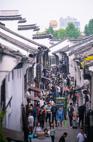 中国旅游日｜“哪哪都火了”预定年度热词 第 1 张