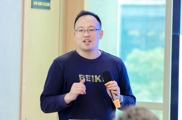 贝壳“我来教您防跌倒”公益活动落地成都 第 1 张