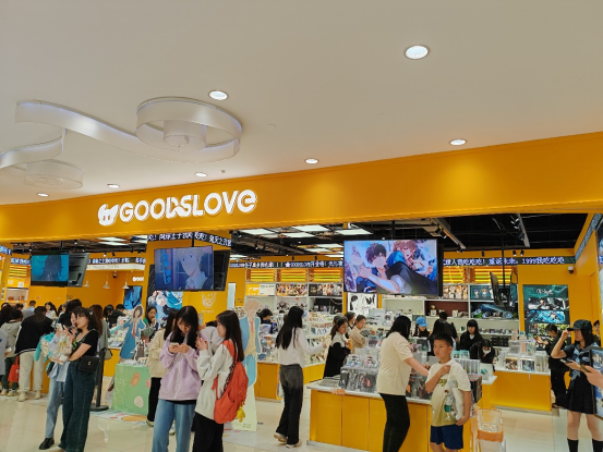 客流同比增加75% 西安小寨银泰百货成暑期二次元热门打卡点 第 3 张