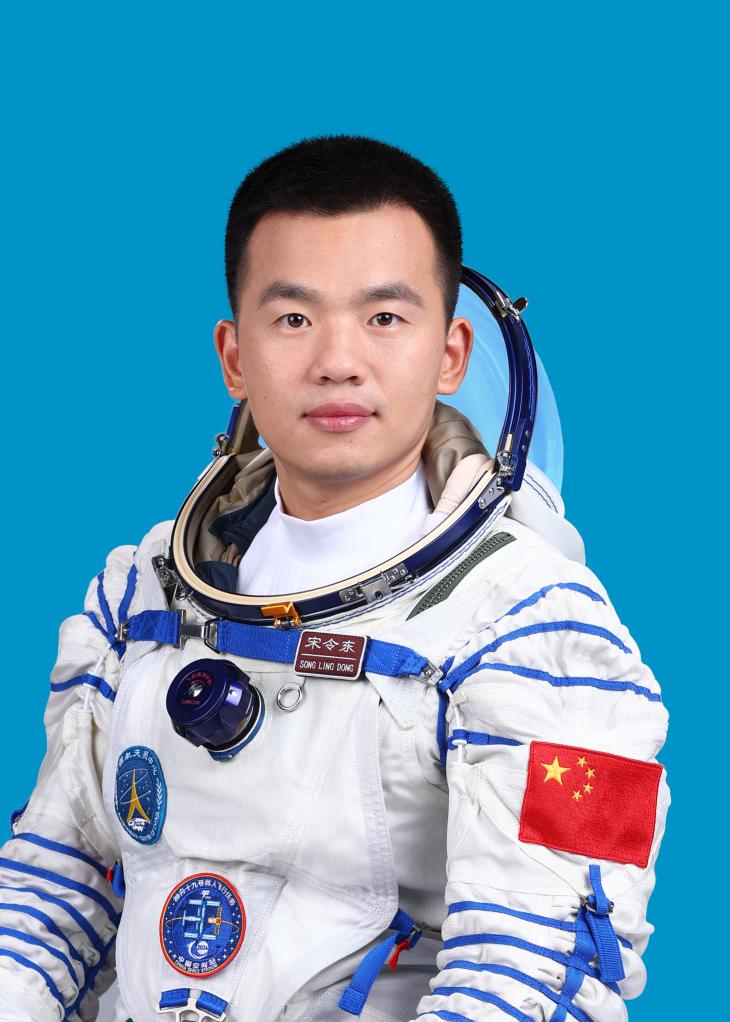神舟十九号航天员乘组确定 第 3 张