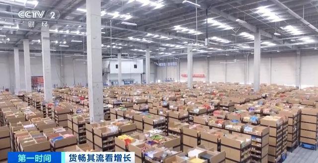 省钱！小件包裹在浙江拼成大件 轻松“飞”全球 第 3 张