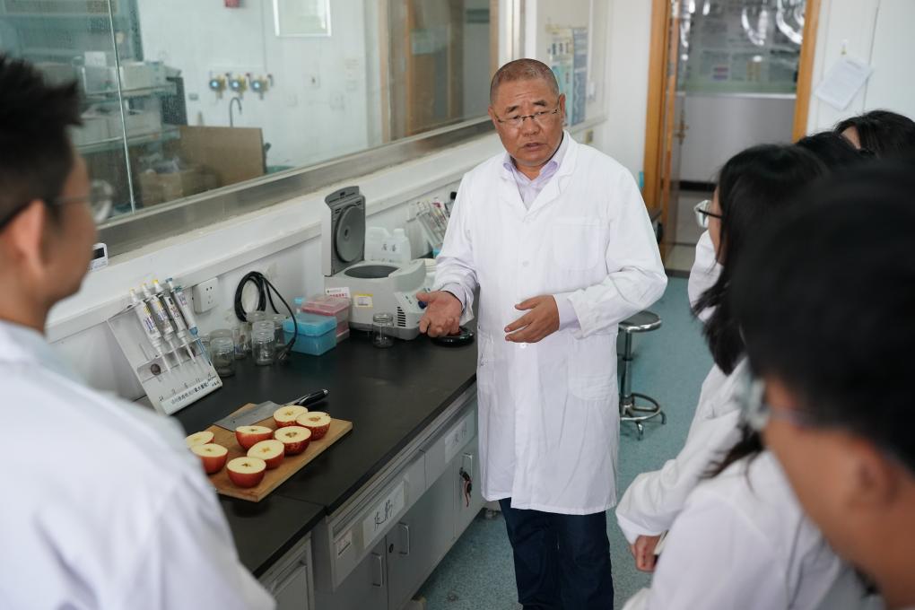 耕耘二十载 只为苹果“中国芯” 第 4 张
