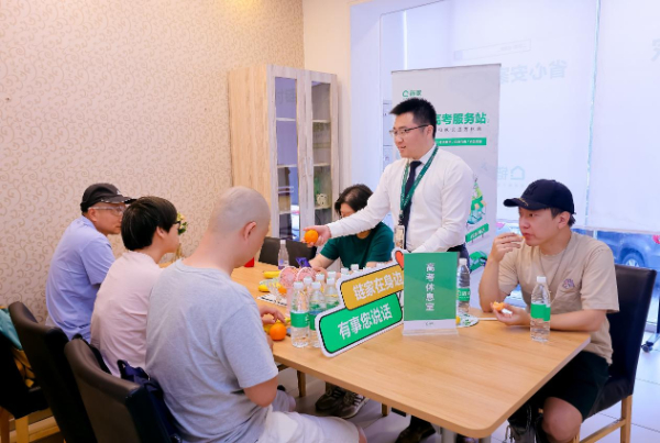 休息、打印、应急接送......北京链家连续12年暖心助考 第 2 张