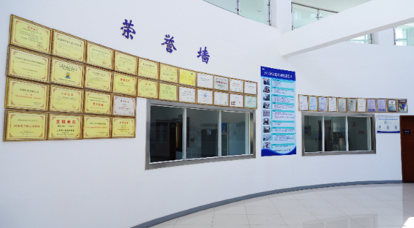 光明乳业种公牛首登国际百强榜，实现中国奶牛育种历史性突破 第 4 张